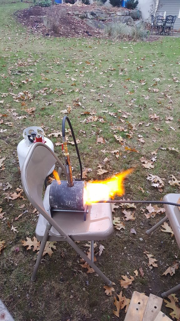 Side view of the propane burner assembly